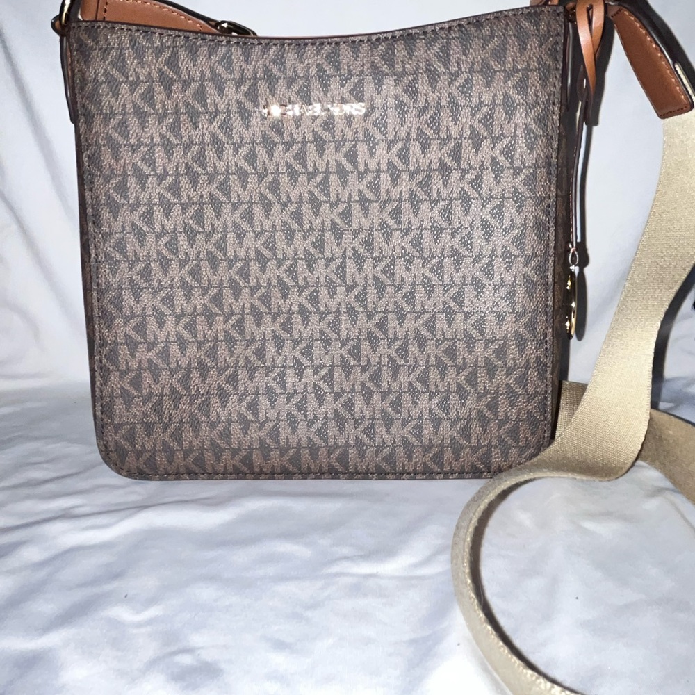 Michael Kors Brown Jet Set Travel Small Purse